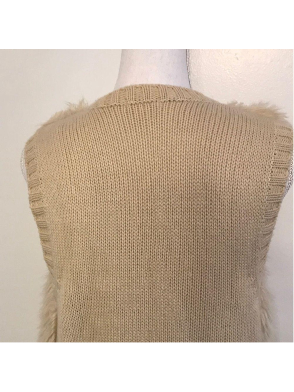 FURRY VEST - Picture 4 of 4